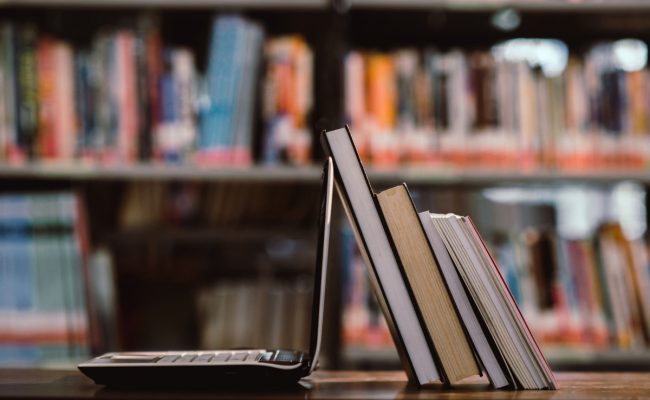 Self-Publishing vs Traditional Publishing